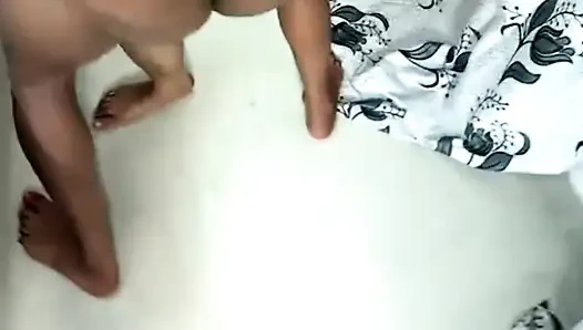 Gadis kampus Delhi dientot sama pacarnya di oyo