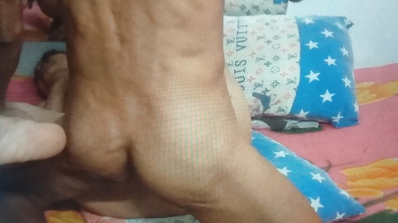 เย็ดท่าหมาที่เธอชอบ เธอน้ําหีแตกหลายครั้ง