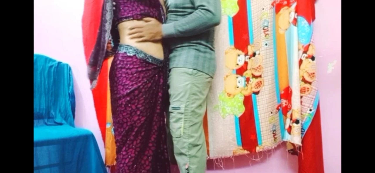 L'ex fidanzato ghar me milne aya... purano bondhu ghore dekha korte ese chude diye gelo