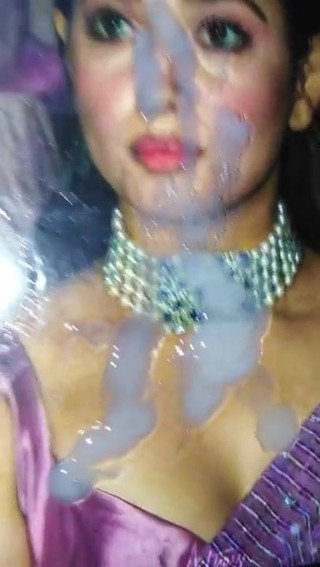 Tamannah bhatia hardcore piss &amp; cumtribute två gånger cumbath sperma