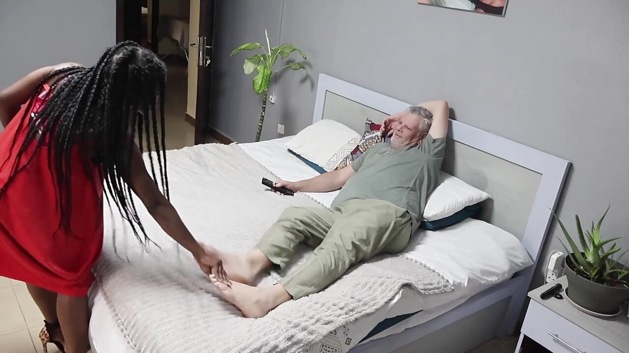 Being Eaten While Wearing Crouch Less Lingerie Is Such a Turn on,and We Both Have an Intense Orgasm