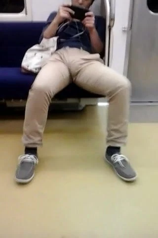 Str8 Japanese bulge