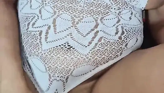 Pacarku suka aku ngentot memeknya tanpa kondom dan crot di dalam memeknya