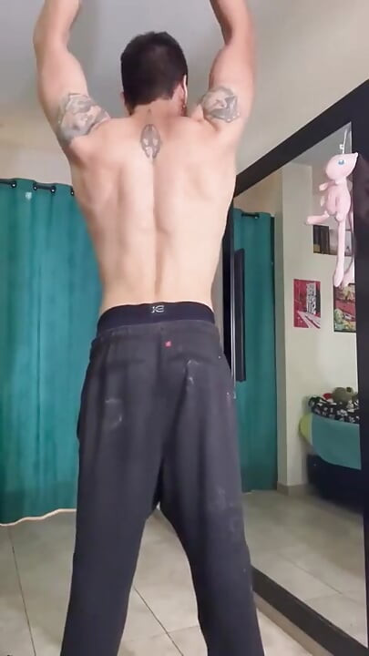 Mr Muscle Tiago Florez You Flex the Muscles of His Back so That You Love