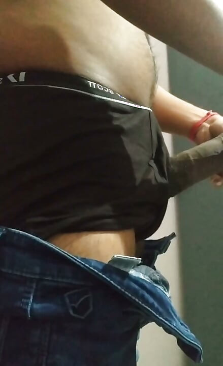 IT guy bathing handjob viral video
