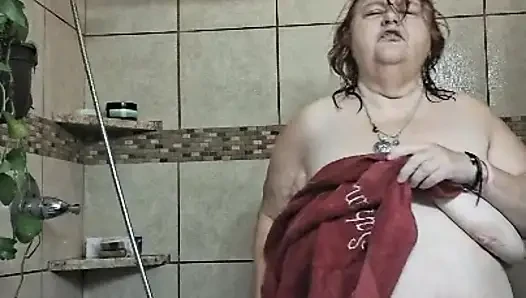 Vicki dries si suster nakal ini dan berolahraga sama pria lain setelah dientot habis-habisan