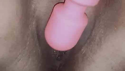 Baal saf karte huye bhabhi ji apni jhahate banate hai