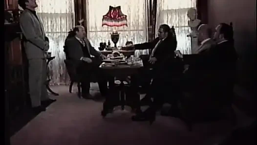 Молодая падчерица босса мафии Alyssa Love смогла найти настоящую крысу в среде ее отчима