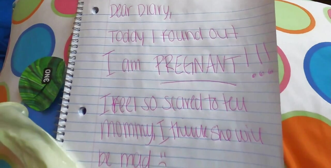 Stepdaughter Removes Condom From Stepfather and Gets Pregnant by His Creampie