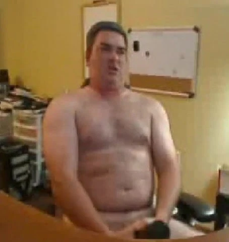 Beefy daddy with fleshlight 170519
