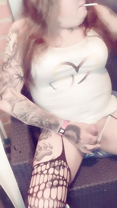 Ts Stefanie sexy smoking