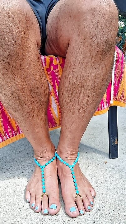 Sitting outside in the sun showing off my barefoot sandals and toes