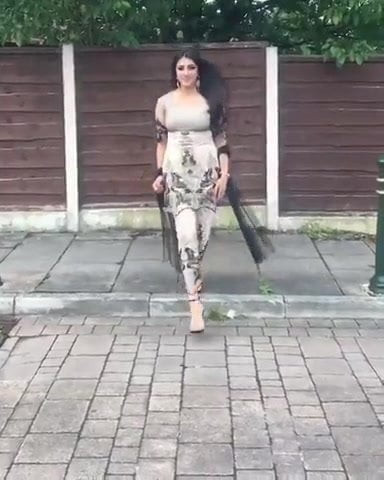 Paki cat walk 1