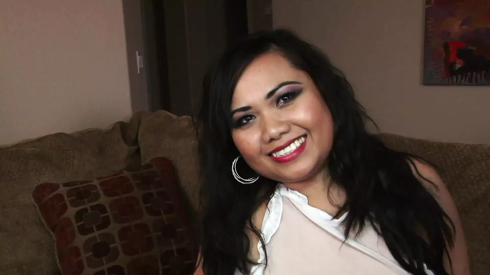 Seks threesome hot sama istriku, tante seksi rambut gelap