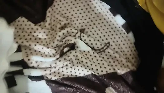 Suman menjaga saudara ipar di depan suaminya berkata jauh di dalam