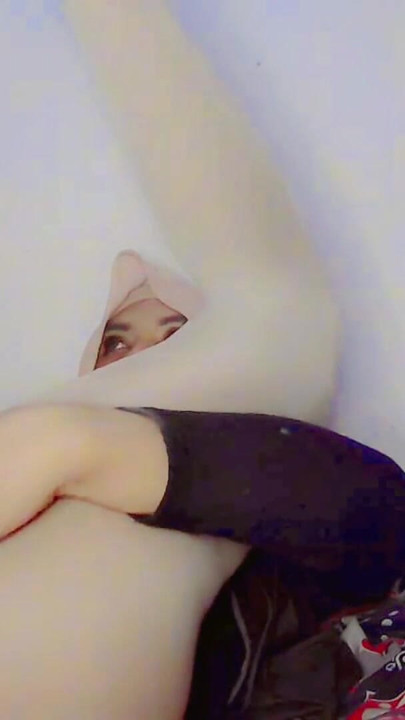 Sissy Hijab Girl Anal Training – Tight Ass Stretching & Sissy Slut Preparation | Clip 1