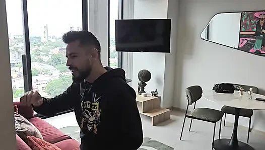 Damat geldi gali divasını keşfettim