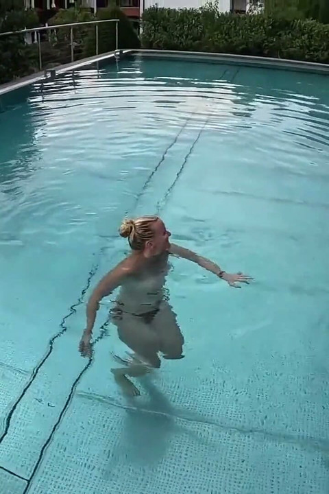 Swam a Bit in the Pool and Played with the Action Cam Underwater