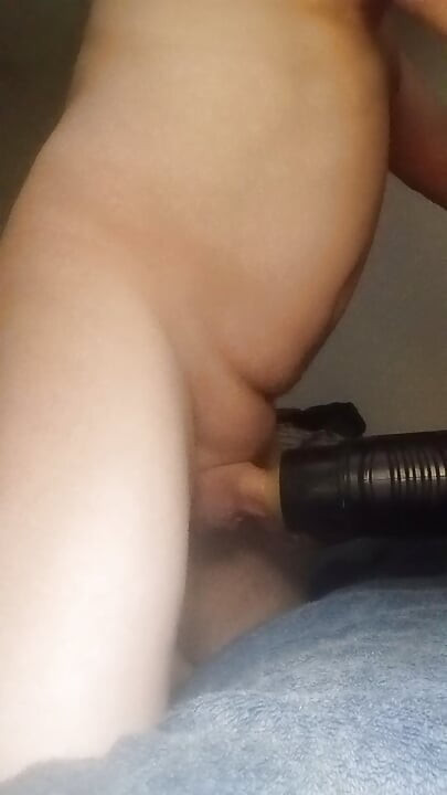 Seronok dengan mainan saya