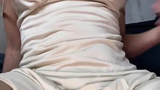 Kelaparan babysitter membutuhkan dicambuk dengan kontol tanpa perlindungan.