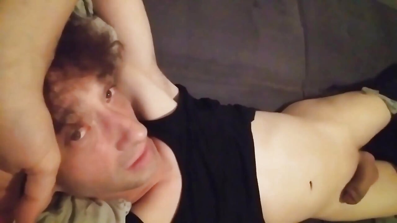 תן למעיים שלך להשתחרר, אני רוצה את השתן שלך, אני רוצה את הגמירה שלך, אני רוצה שתשפריץ
