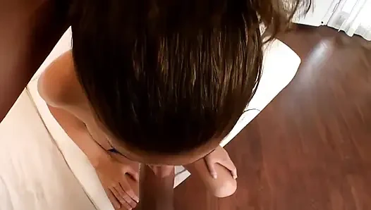 Stefanie занимается хорошим анальным сексом