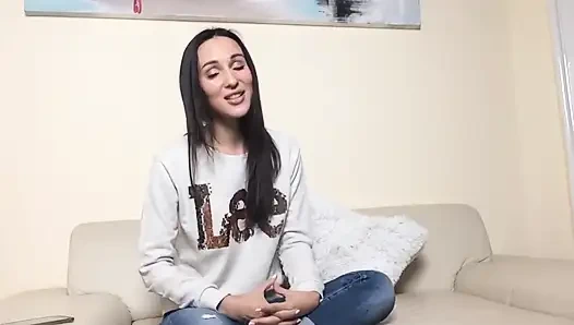 Sexy Interview with Natural Tits Beauty Lilu Moon