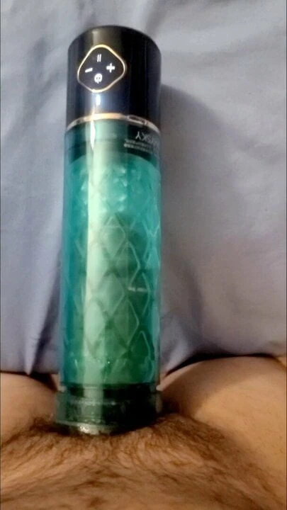 playing w my new pump