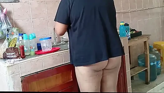 Chubby Stepmother Washes and Cleans the Kitchen