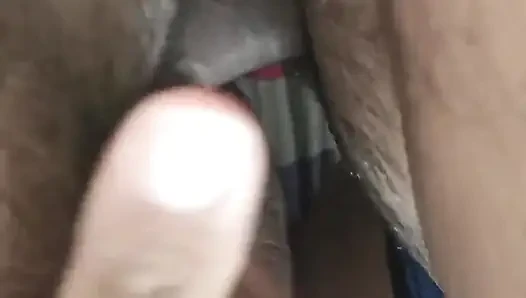 Üvey annemin şişman amını bacakları açık sikiyorum