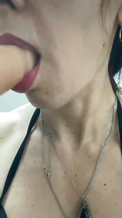 Sexy Girl After Workout Is Begging for Anal