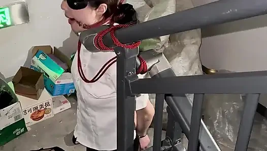 Outdoor-bestrafung für disziplinierende rebellion