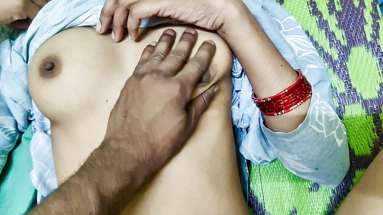 Indian Village Hot Girl Sapna Sex with His Hindi sex videos