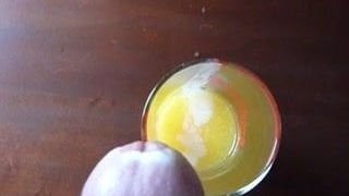 Air mani dalam jus