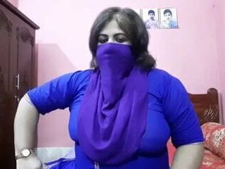Секс-разговор дези бхабхи - Диди тренируется для сексуального траха