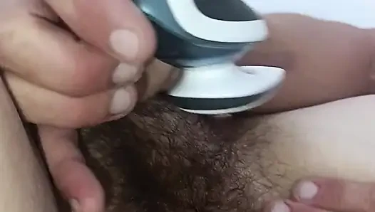 Shaving my wife's hairy cunt