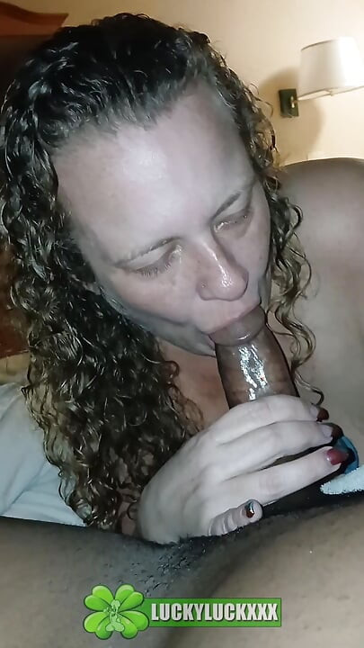 Lucky Gurl Kween Bunny B - Suck All of It Extreme Throat Fucking