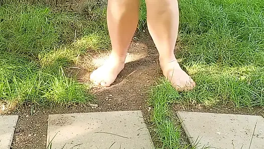 Salıncaklara işiyorum benim için büyülü bir cazibeye sahip