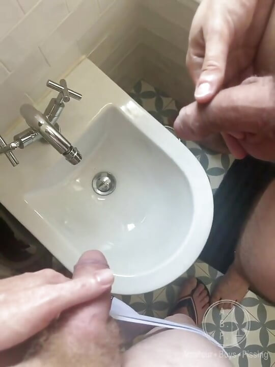 Compilation (2 Scenes): Amateur Boys Pissing Together