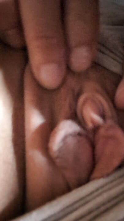 Sneak a Peak MILF GILF Pussy Finger Play Solo