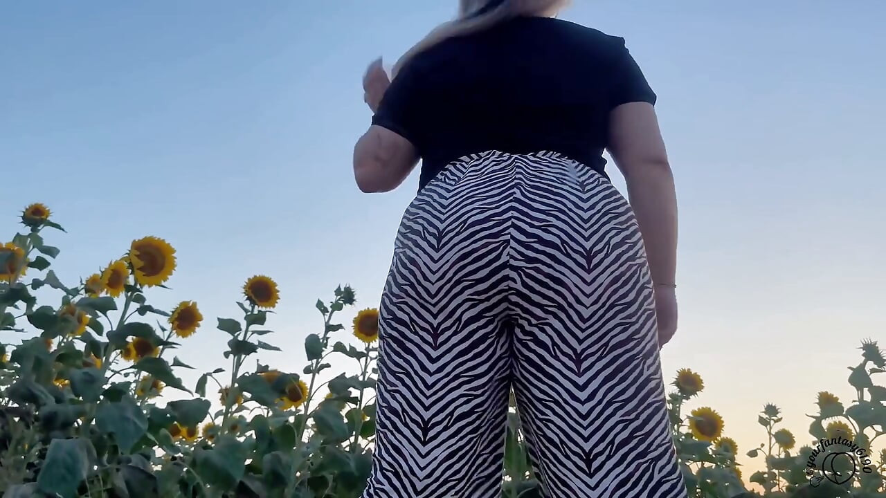 Sunshine Fart Queen - Field of Stink Flowers