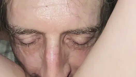 Goode Kız Yüzüne Binmeyi Ne Kadar Seviyor