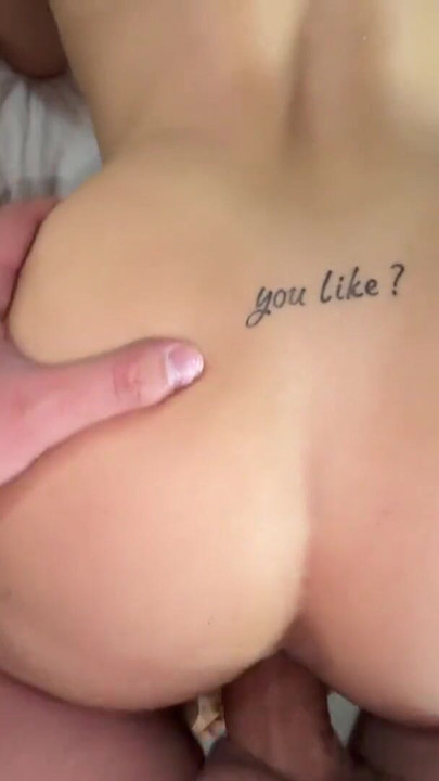 Insinyur sistem mulai menonton porno istriku -.- | Klip 3