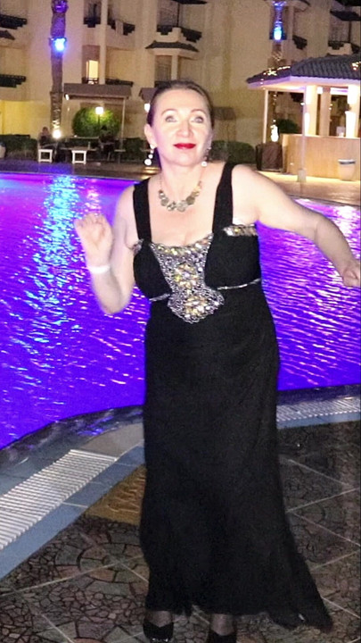 Hot Granny's Chik