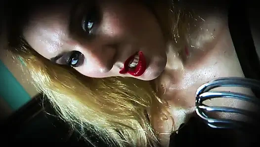 Kadın egemenliği lateks eldivenler