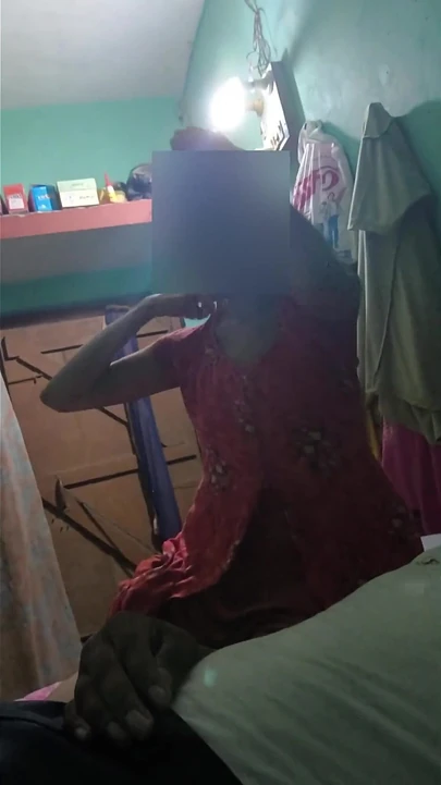 मेरे कमरे में गांव की कॉलेज प्रेमिका और प्रेमी प्रेमिका की चूत में जोरदार चुदाई करते हैं