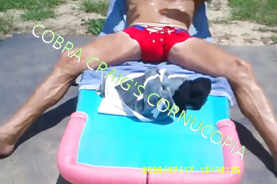 7-17-2026 FRONT TANNING THE DANCING CRO TCH BAHAHAHA.