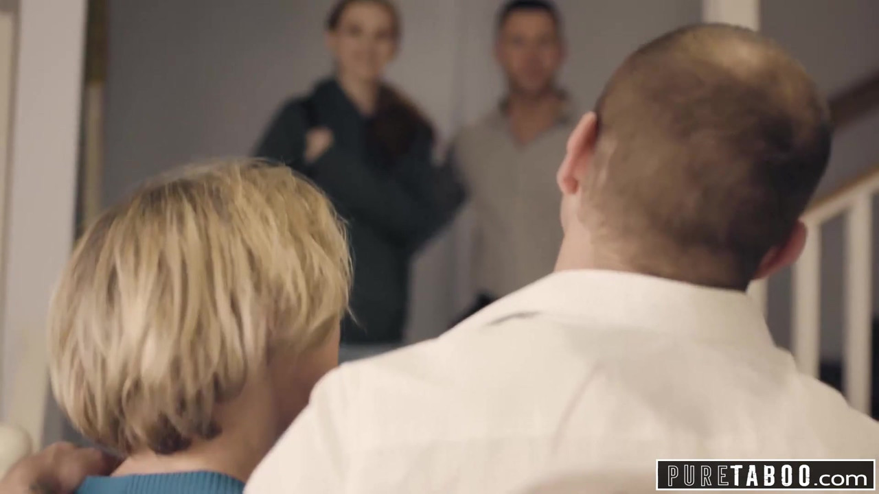 純粋なタブー義理の両親と義理の兄が新しい妹を歓迎