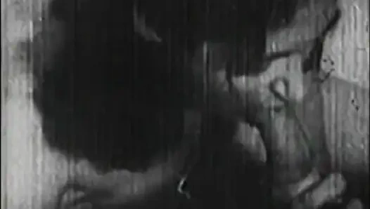 Довольная своим оргазмом