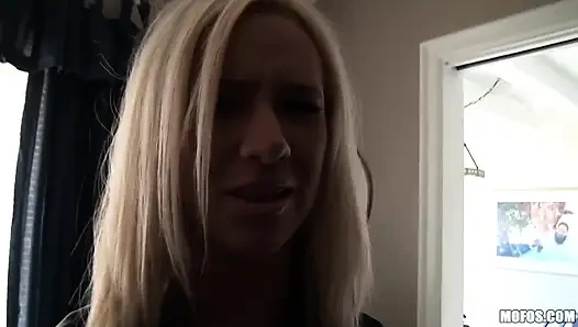 Pervs on patrol - si toket besar kaylee hilton kepergok ngentot sama jay dan bergabung sama jay untuk seks threesome tanpa kondom